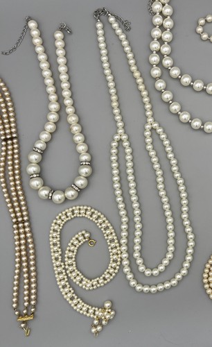 Faux Pearl Necklace Bundle x7 Vintage Mixed Lengths Beaded Costume Jewellery - Picture 2 of 9