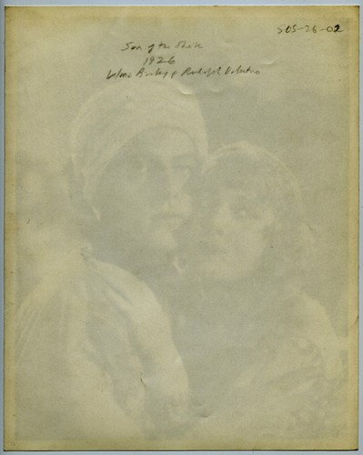 Vilma Bánky & Rudolph Valentino 1926 "Der Sohn des Scheichs" Werbung noch s/w - Bild 3 von 3