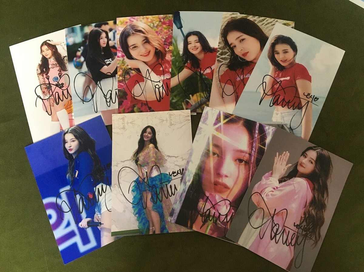 MOMOLAND NANCY Autographed Signed Photo 4*6 K-POP 2022 | eBay