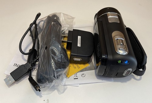 Vivitar Digital Camcorder 990HD w/ Box . Is Charging. But it does not turn on. - Picture 5 of 10