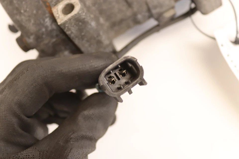 08-18 INTERNATIONAL DURASTAR 4300 AC AIR CONDITIONER COMPRESSOR FLT4347Q OEM - Image 3 of 4