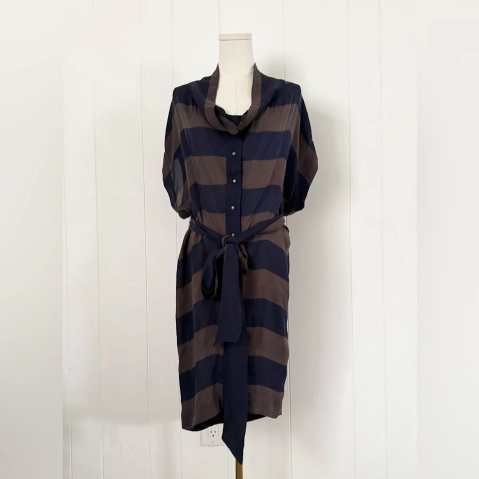 Vestido listo para usar STELLA MCCARTNEY gris marino a rayas con cinturón seda EE. UU. 4/6 Foto 2 de 4