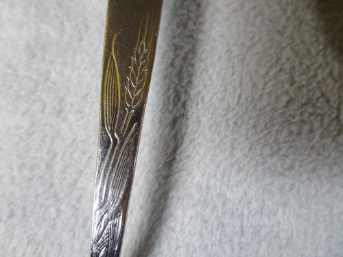 5 Lovely Vintage Monogram Hong Kong Wheat Design Soup Spoons & 4 Genware Spoons - Picture 2 of 10