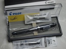 Pilot (NAMIKI) Custom 74 Transparent Black with converter (CON 70N) 14K / M-nib