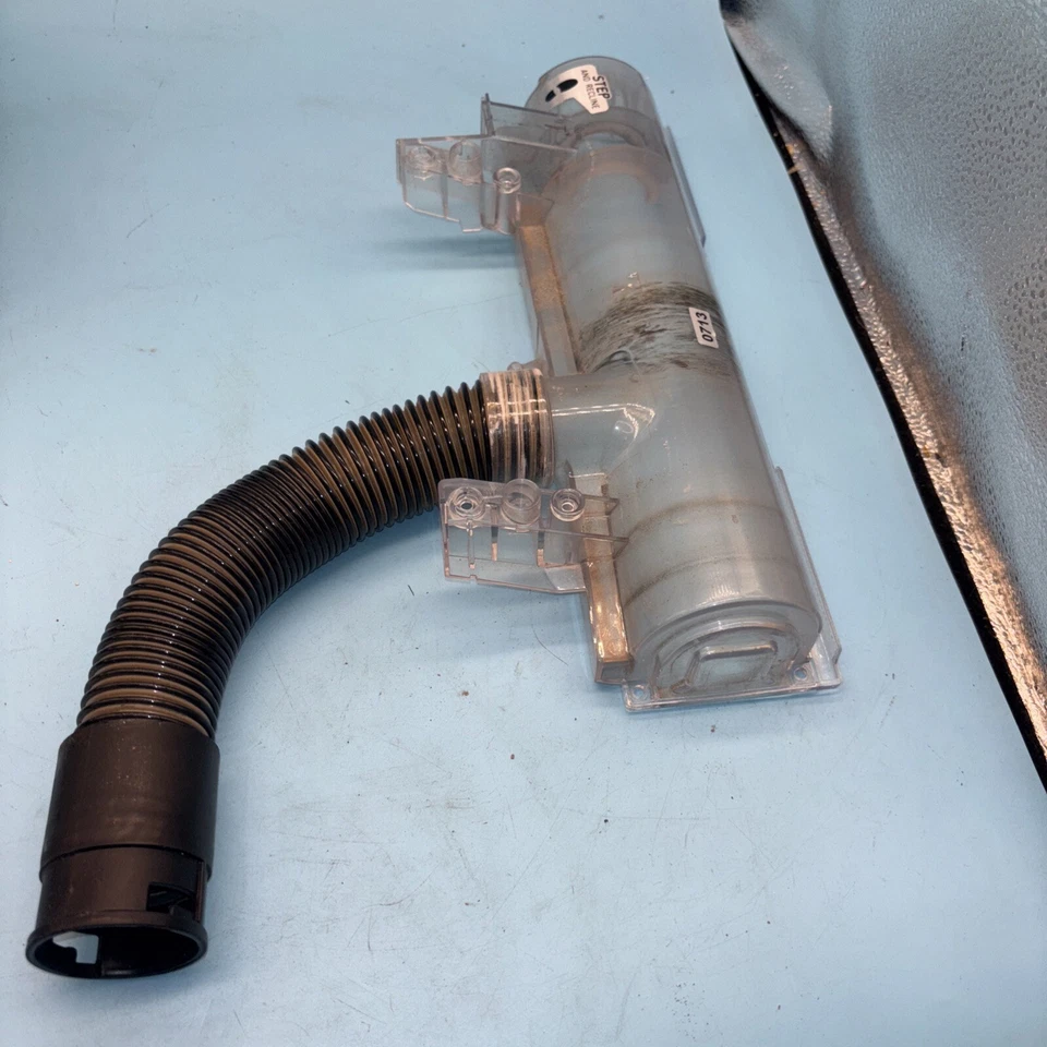 Cubierta protectora de cepillo Hoover UH75200 BOQUILLA con manguera inferior Foto 2 de 4