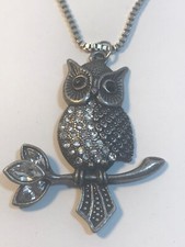 silver tone 20  necklace with 2  owl pendant