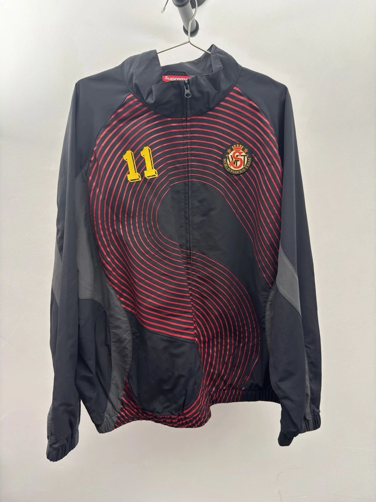 Veste de survêtement Supreme S Logo   Taille L   Noir   NEUF ✅ FW24