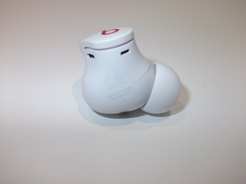 Genuine Beats Fit Pro True Wireless In-Ear Earbuds A2577 RIGHT SIDE - White - Picture 4 of 5