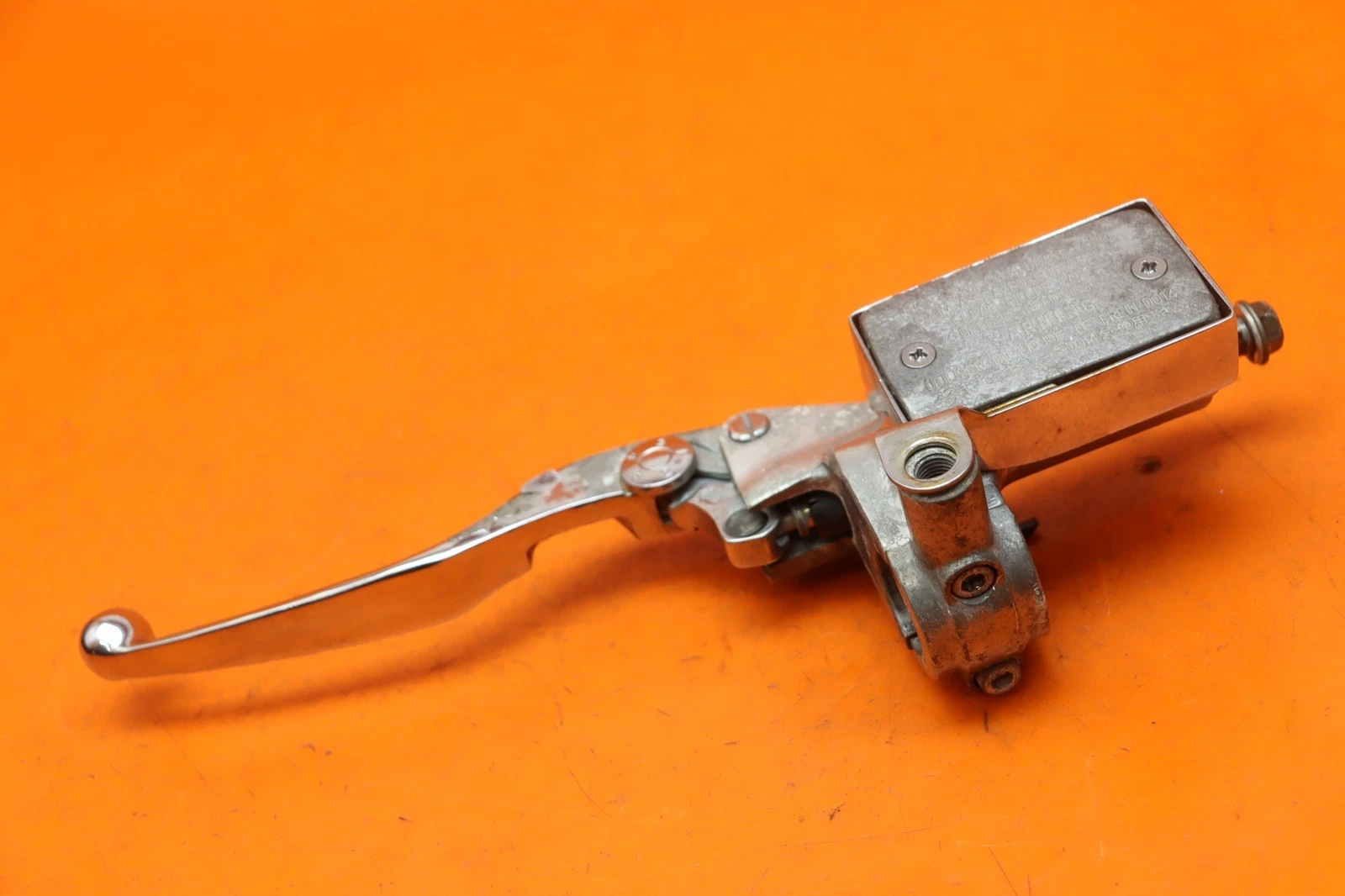 1998-2004 SUZUKI INTRUDER 1500 VL1500 OEM CLUTCH MASTER CYLINDER W LEVER