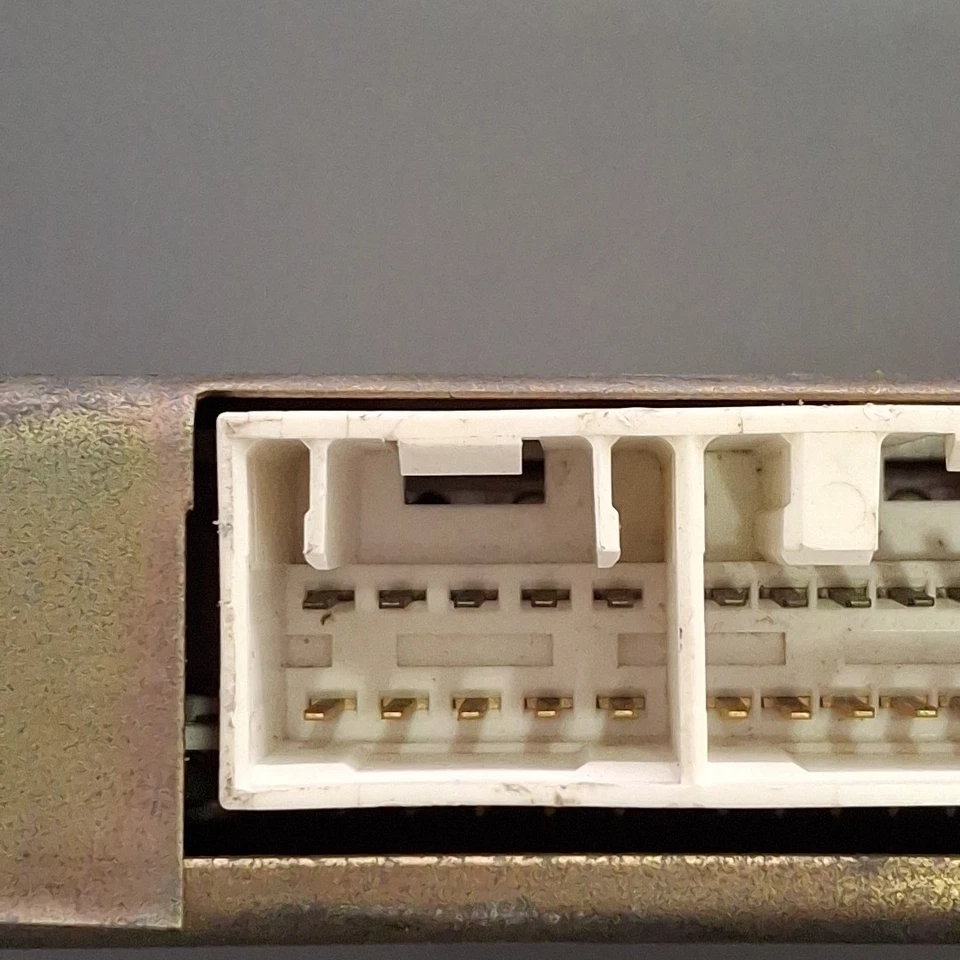 1991-1994 Mitsubishi Eclipse ECM ECU MD166260 - Image 4 of 4