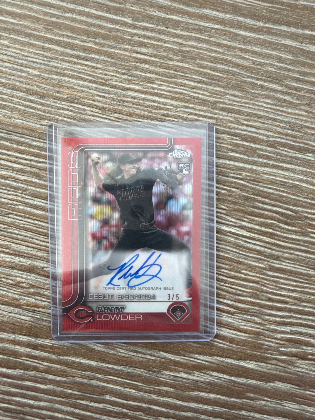 2025 Topps Chrome - Rookie Autographs Rhett Lowder Red Wave Refractor /5