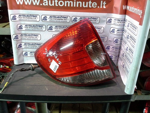 2000 KIA RIO REAR TAIL LIGHT LEFT