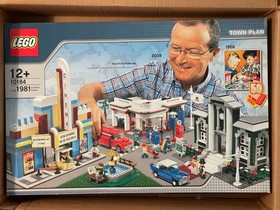 *NEW* *NIB* LEGO Creator Expert: Town Plan (10184) - Retired