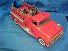 1950s TONKA Pressed Steel TFD No 5 Toy SUBURBAN FIRE TRUCK w Hydrant