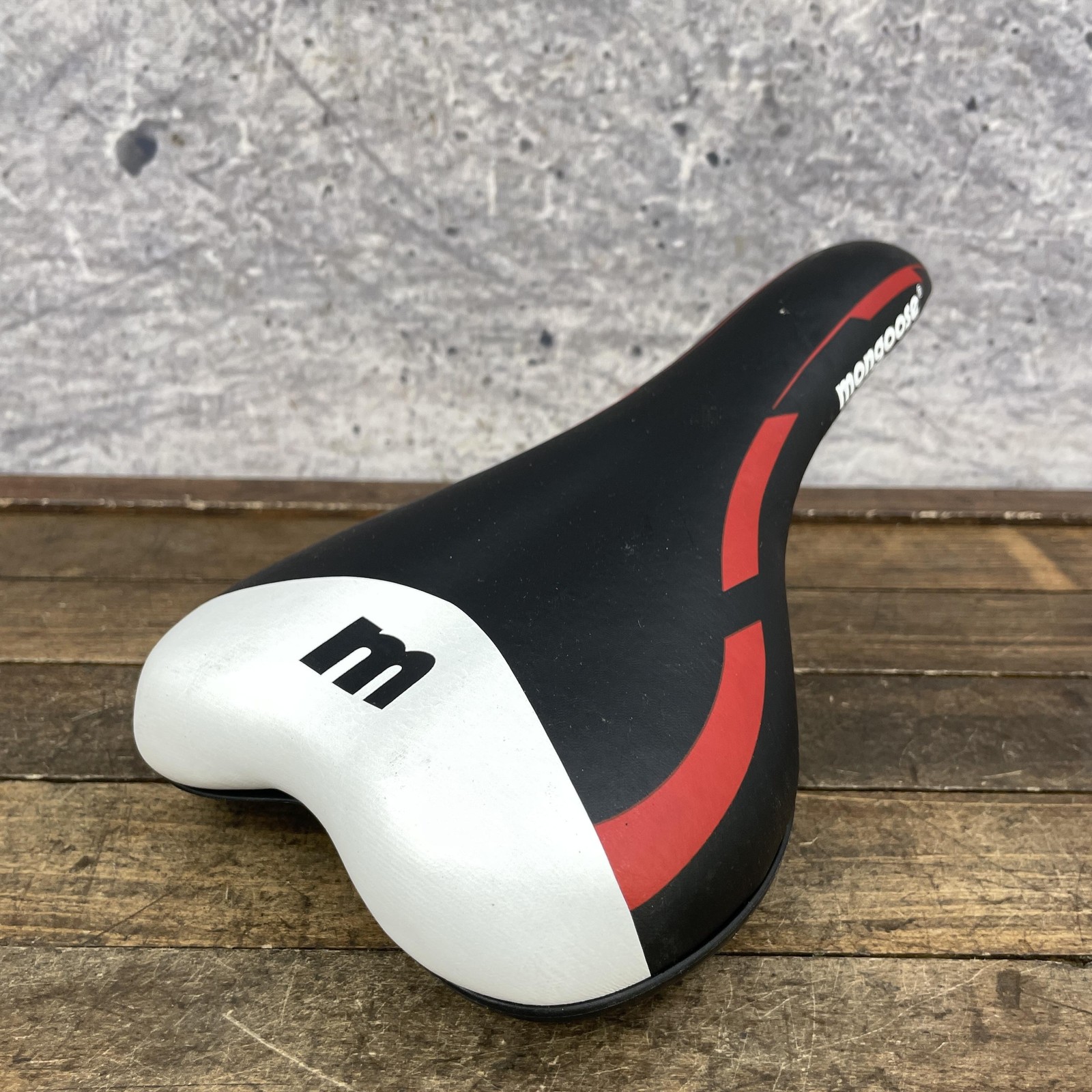 Saddle Seat White Red Bmx Road Mtb Bike Padded