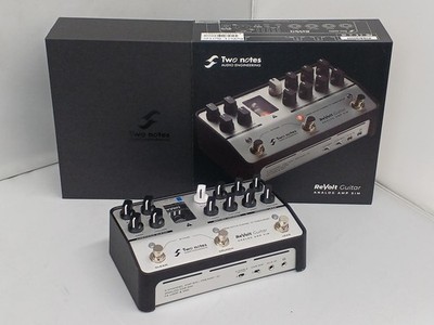 TWO NOTES REVOLT GUITAR Verzerrungseffektpedal