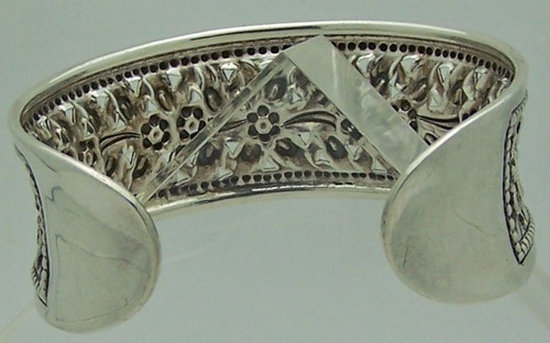 ATEMBERAUBENDES BREITES DREIDIMENSIONALES FLORALES ARMBAND AUS NACHLASS STERLINGSILBER, 7" - Bild 5 von 5
