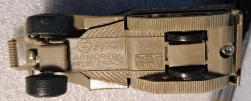 Zylmex Diecast Anti-Aircraft Halftrack U.S. Army Military - 3 5/16" long * - Picture 6 of 6