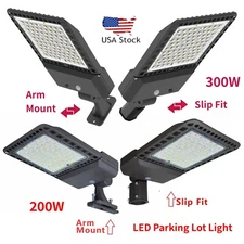 200/300W LED Parking Lot Light Commercial Outdoor IP65 Shoebox Street Pole Lamp