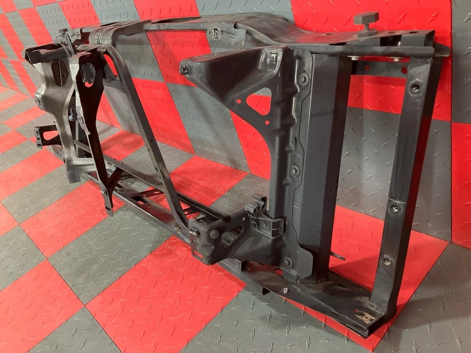 Camión GM Sierra 1500 2010-2013 soporte de radiador delantero desatornillable OEM ¡¡Limpio!!! Foto 2 de 4