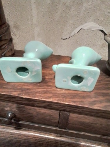 . Art Deco Design pair of green lily bud vases 3 1/4 tall collectable vintage - Picture 5 of 5