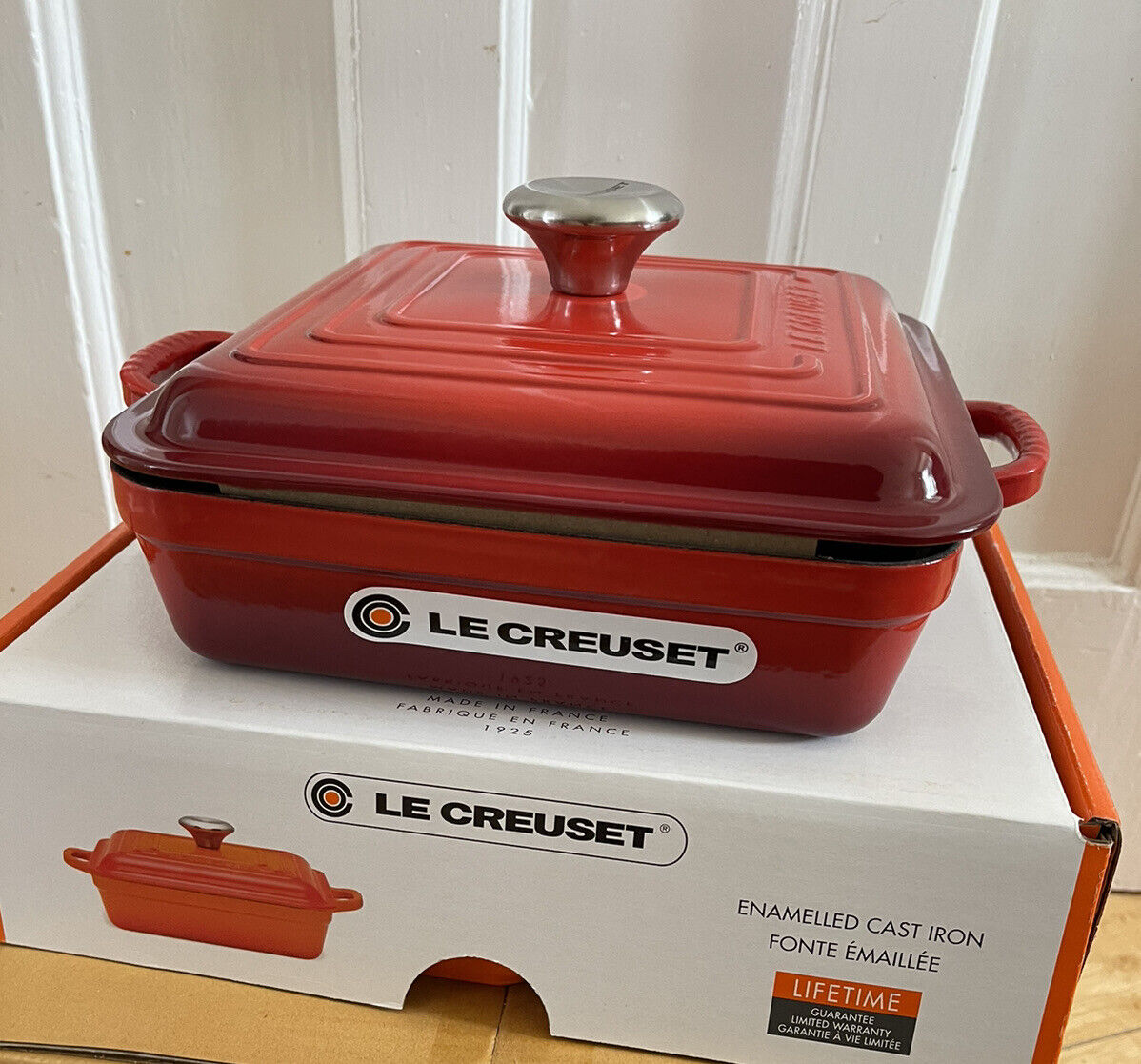 Le Creuset Signature Cast Iron Square Roaster Shallow Le Creuset Signature Cast Iron Square Roaster Shallow