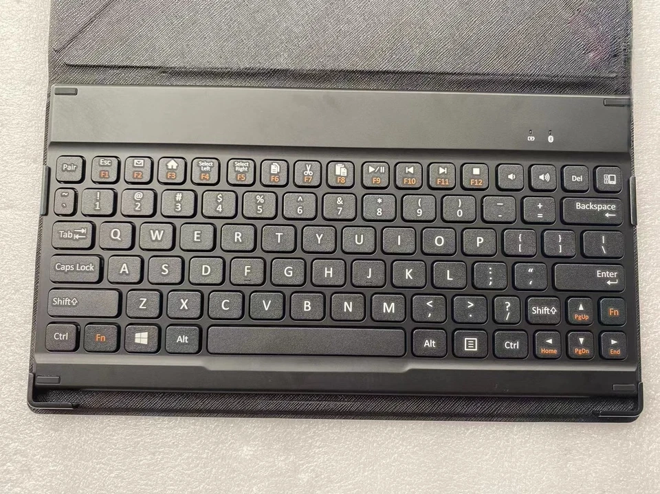 Lenovo W500 Wireless Bluetooth Keyboard For Apple iPad iPhone Samsung Universal - Image 2 of 4