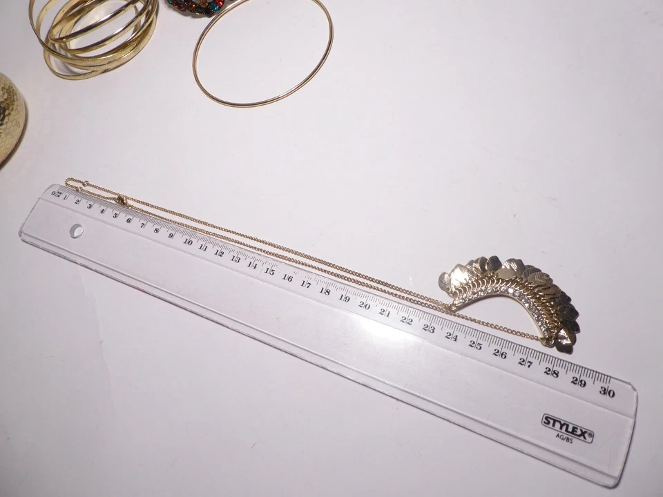 Konvolut Modeschmuck Metall goldfarben Armreifen Collier riesige Creolen Strass - Bild 3 von 4