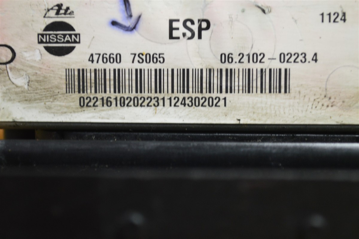 2004 Nissan Titan ABS Pump Control OEM 476607S065 Module 654-24D3