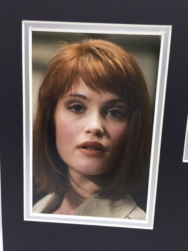 RARE Gemma Arterton James Bond Signed Photo Display + COA AUTOGRAPH 007 - Picture 2 of 3