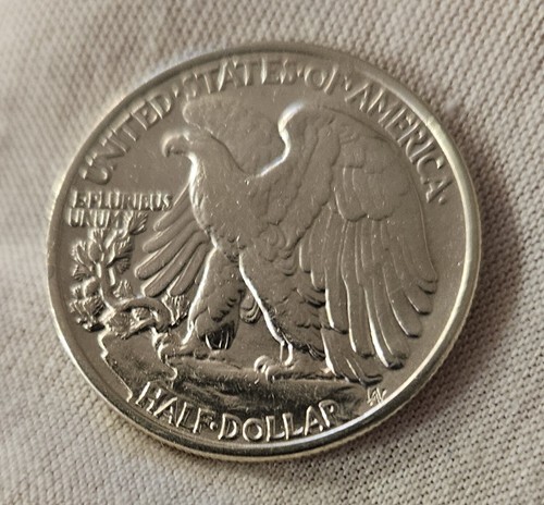 Medio dólar Walking Liberty 1937 50C casi sin circular - Imagen 9 de 13