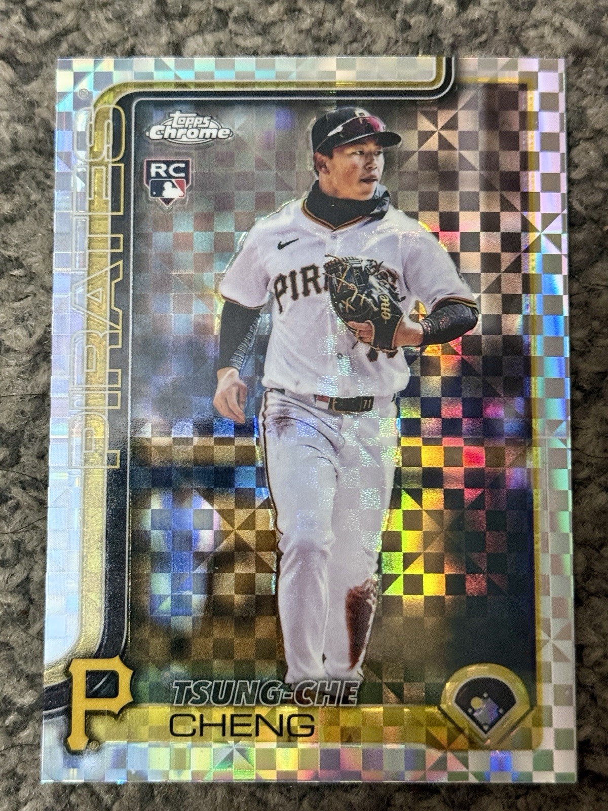 2025 Topps Chrome Update Series - Tsung-Che Cheng X-Fractor (RC) #USC74 Pirates