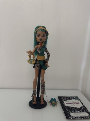 Monster High Nefera de Nile Basic