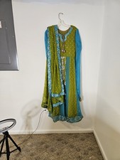 Pakistani Shalwar Kameez Dupatta Pre-owned Party Wear
