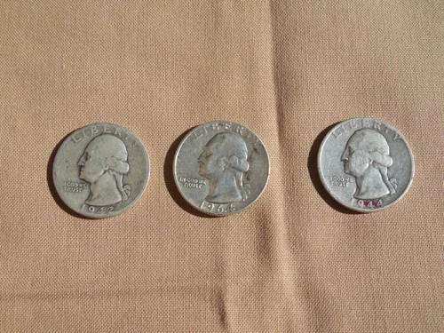 three silver washington quarters 1942p 1944-s 1964p vg-vf