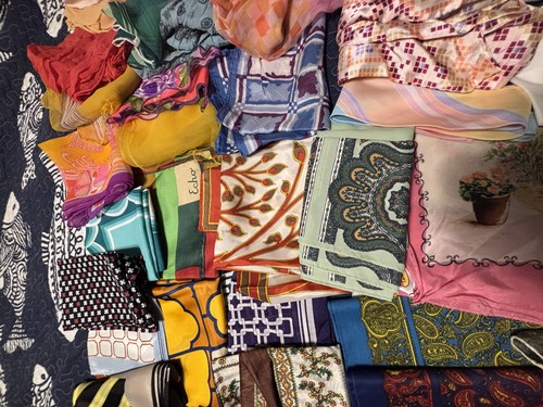 Vtg Lot 55+Silk scarves Handkerchiefs floral satin 50s,60s, 70s,+ Estate