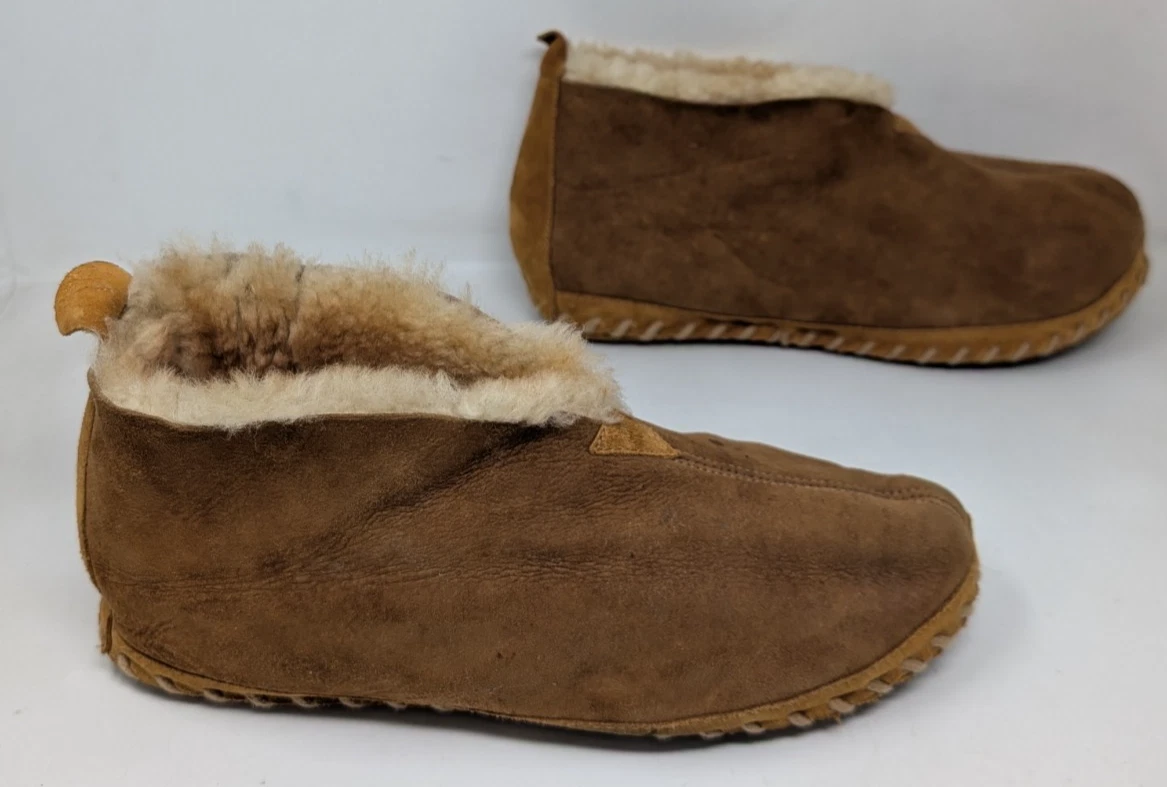 L.L. Bean Mens Brown Suede Shearling Fleece‎ Lined Slip On Slippers. Size 9M L.L. Bean Suede Men main image 2