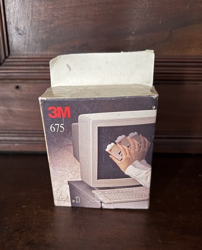 Vintage 3M 675 Screen Cleaner Glass Cleaning Kit Original Packaging 1 Fluid Oz - Picture 1 of 5