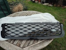 GENUINE LAND ROVER RANGE ROVER VELAR Radiator Grille J8A2-8200-DD - Black Pack