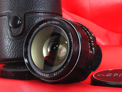 [Exc+5] Asahi Pentax Super Takumar 28mm f/3.5 Wide Angle MF Lens M42 from Japan