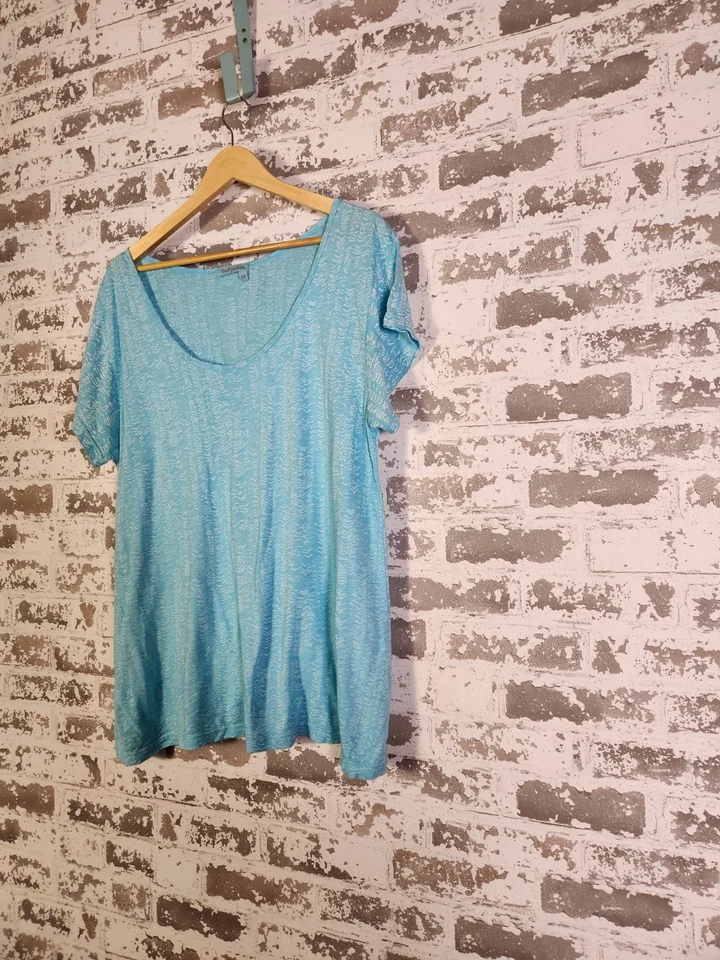 Fresh Produce Shirt Size 1X Blue White Swirl Beach Boho Resort Coastal - Image 2 of 4