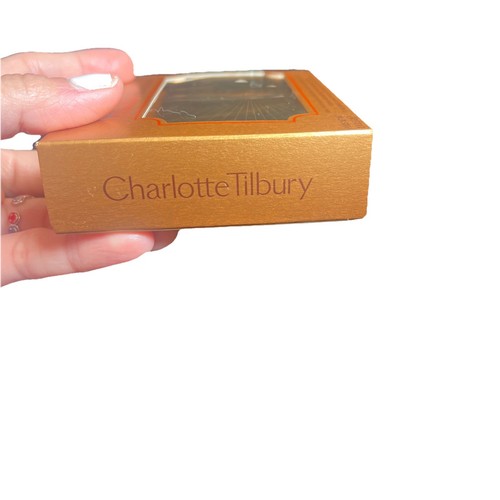 CHARLOTTE TILBURY- Filmstar Bronze & Glow Light-Medium Highlight & Contour - Picture 4 of 6