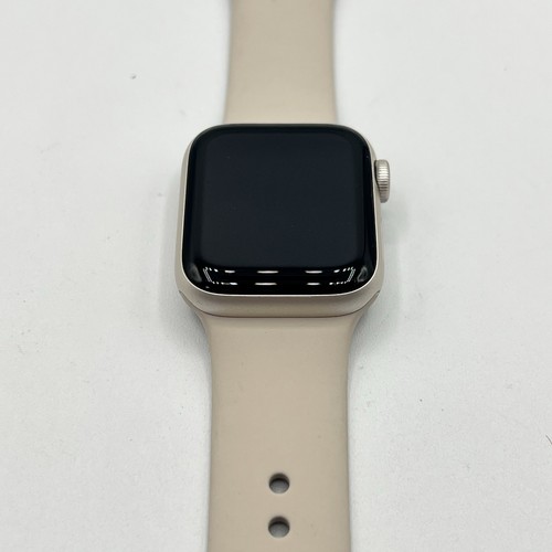 Apple Watch SE (2022) 40mm Starlight Aluminum Case with Sport Band - Very Good - Photo 2 sur 5