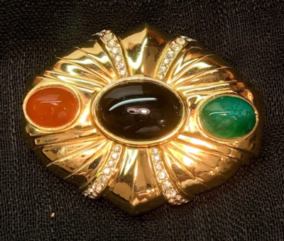 Ciner Mogul Etruscan Jewels of India Gold tone Glass Cabochon Gems Brooch Vtg