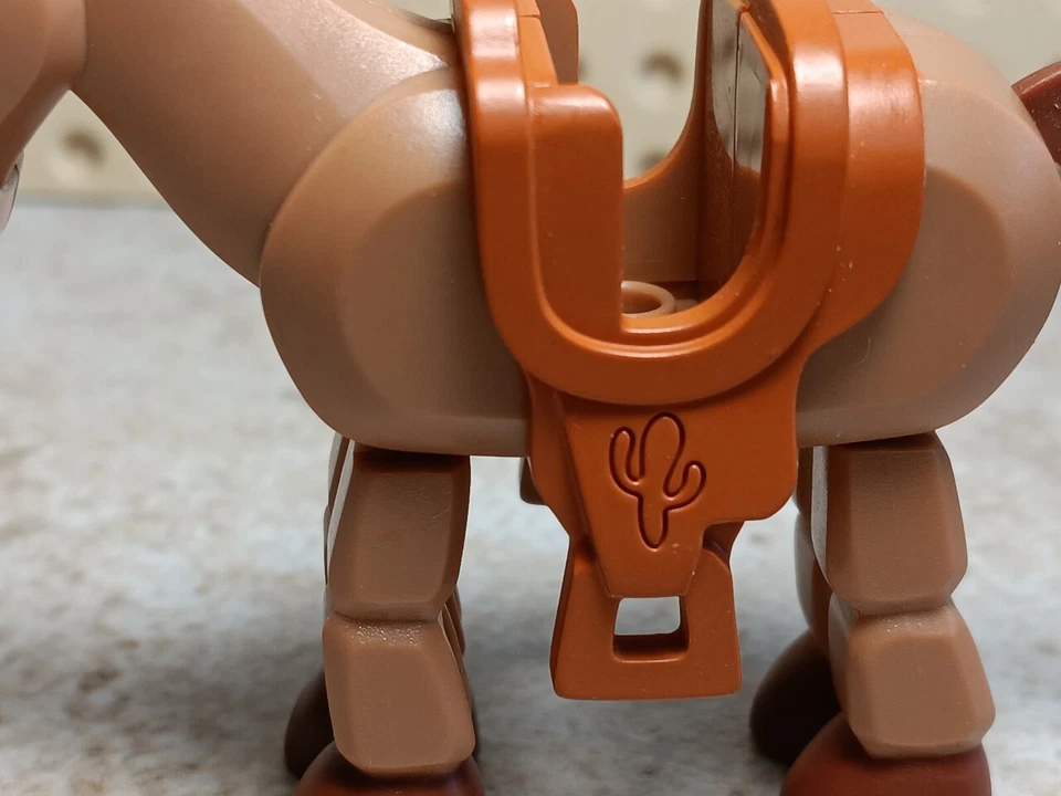 Nuevo LEGO Toy Story Caballo OJO DE BUEY Leñoso Granja Amigo Cactus Tooled Sillín Western Foto 2 de 2