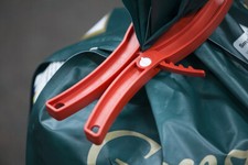 Cat and Dog Food Sack Sealing Clip, the pet product bag closer and sealer tool