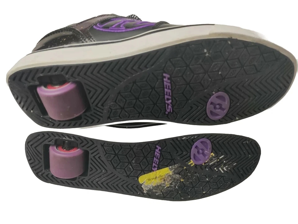 Heelys Youth 5 Wo's 6 Motion Plus Purple Black Galaxy Wheel Shoe Skate 770851 - Image 2 of 4
