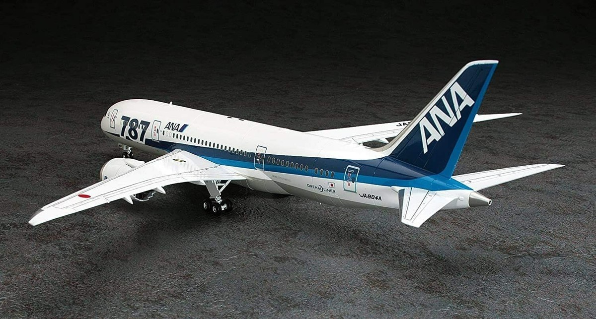 Hasegawa 1/200 Scale ANA BOEING 787-8 Jet Airliner Plastic Model