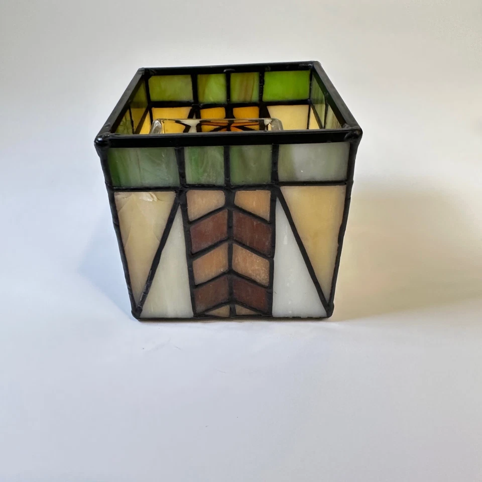 PartyLite Tiffany Style Artisian Candle Holder Stained Glass and Brass - Image 2 of 4
