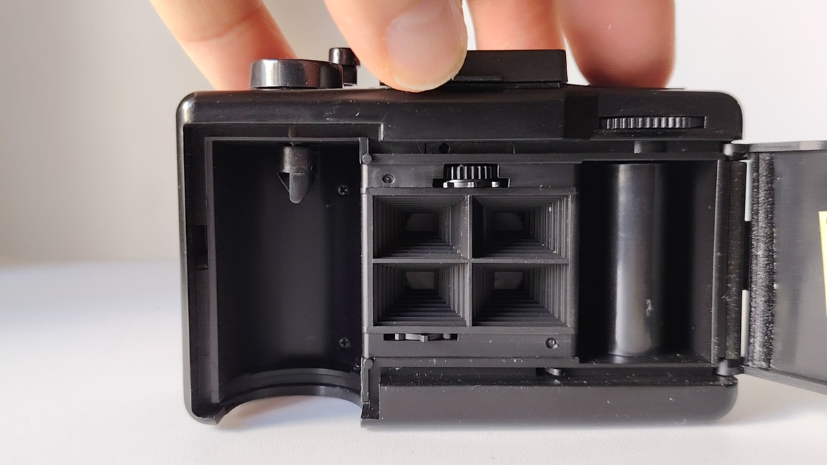Appareil Photo Argentique Canon Prima – Compact 35mm, Mise Au Point Manuelle (années 90)